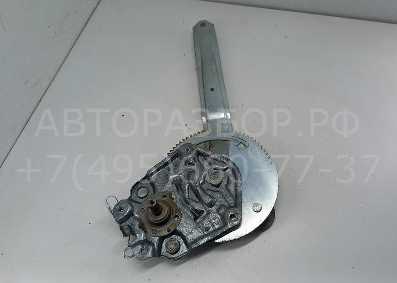 Стеклоподъемник механ. задний правый