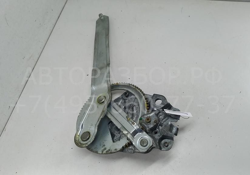 Стеклоподъемник механ. задний правый