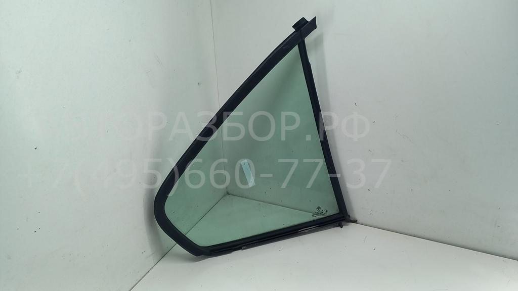 Стекло двери задней левой (форточка)