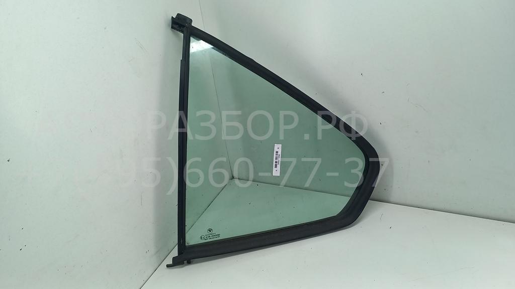Стекло двери задней левой (форточка)