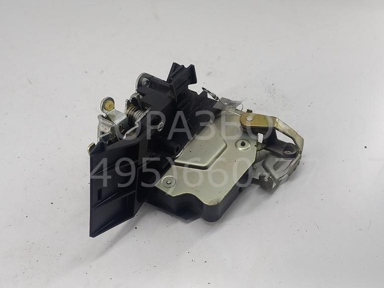 Замок двери передней правой