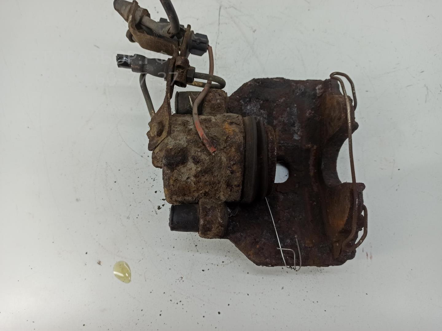 Суппорт передний левый