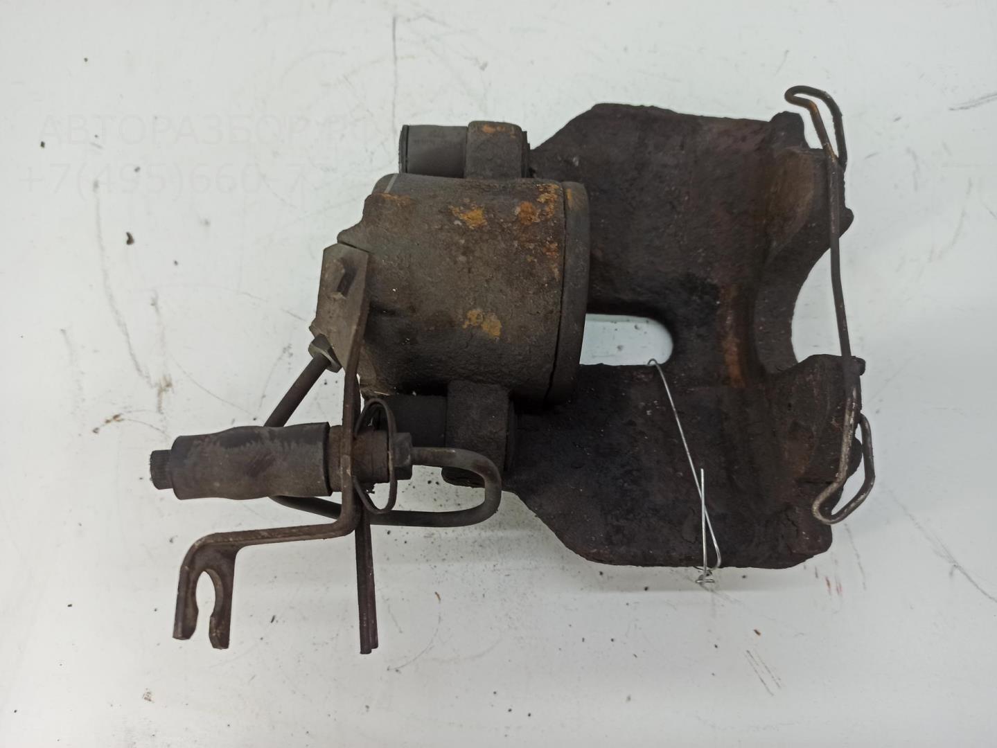 Суппорт передний правый