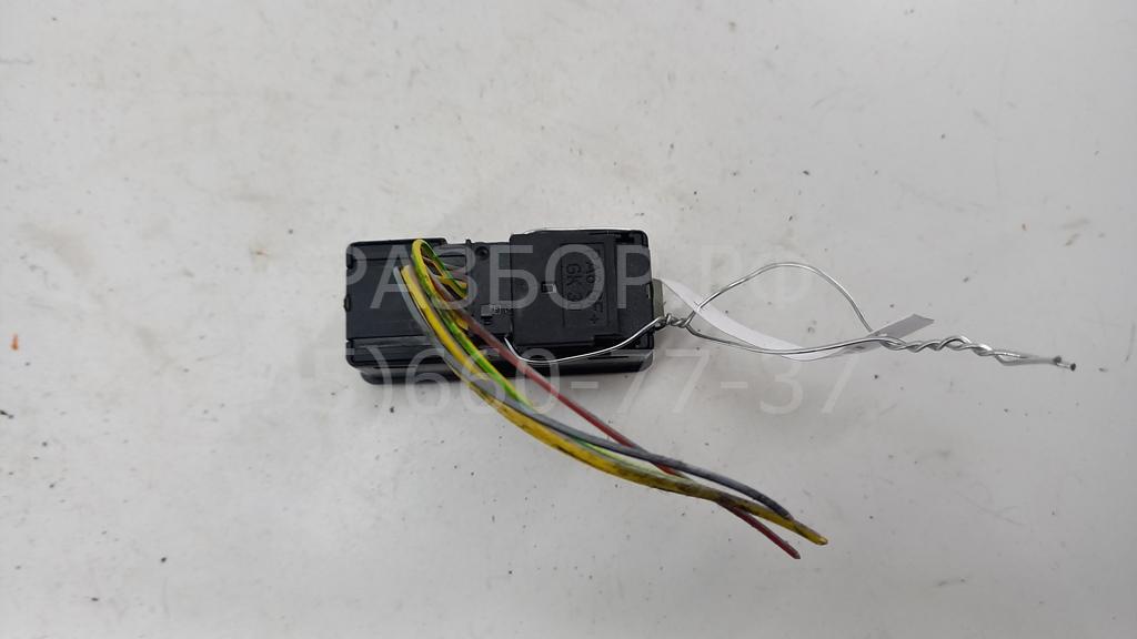 Кнопка люка