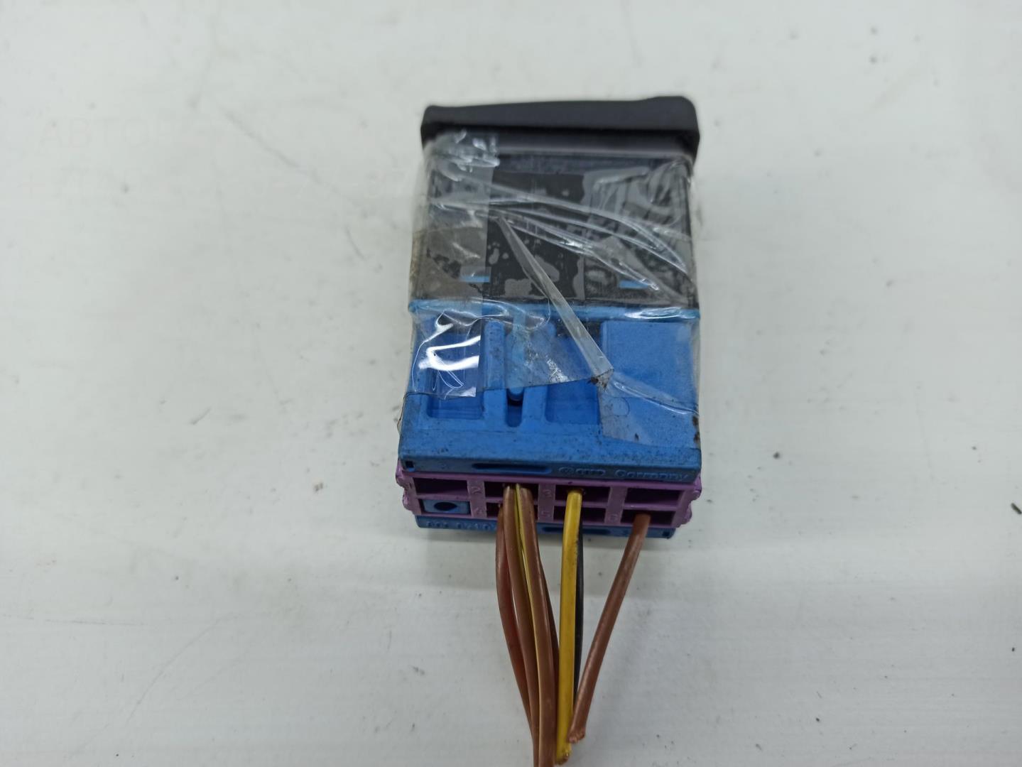 Кнопка корректора фар