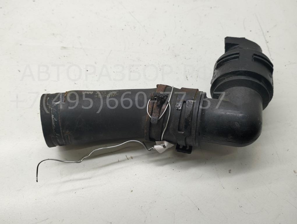 Патрубок радиатора