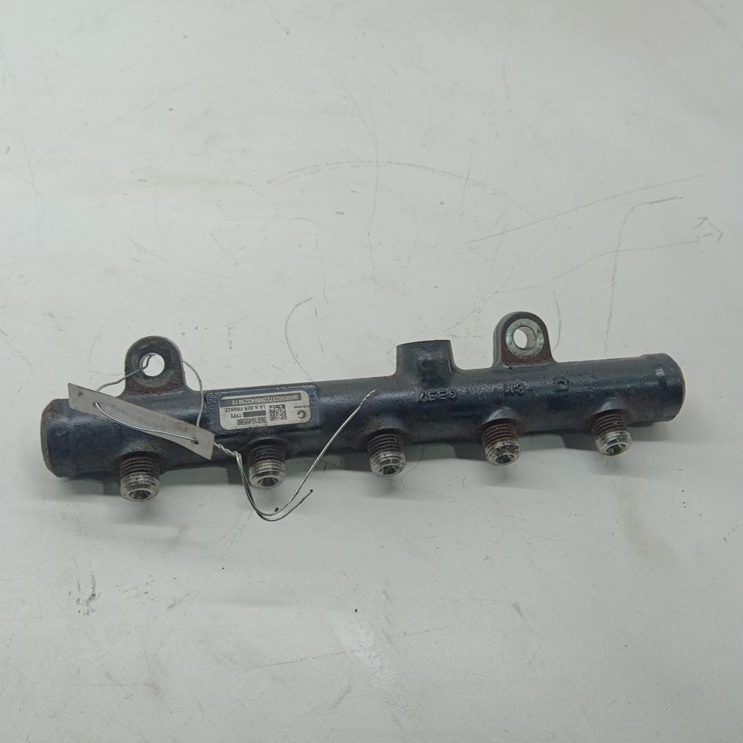 Рейка топливная (рампа)