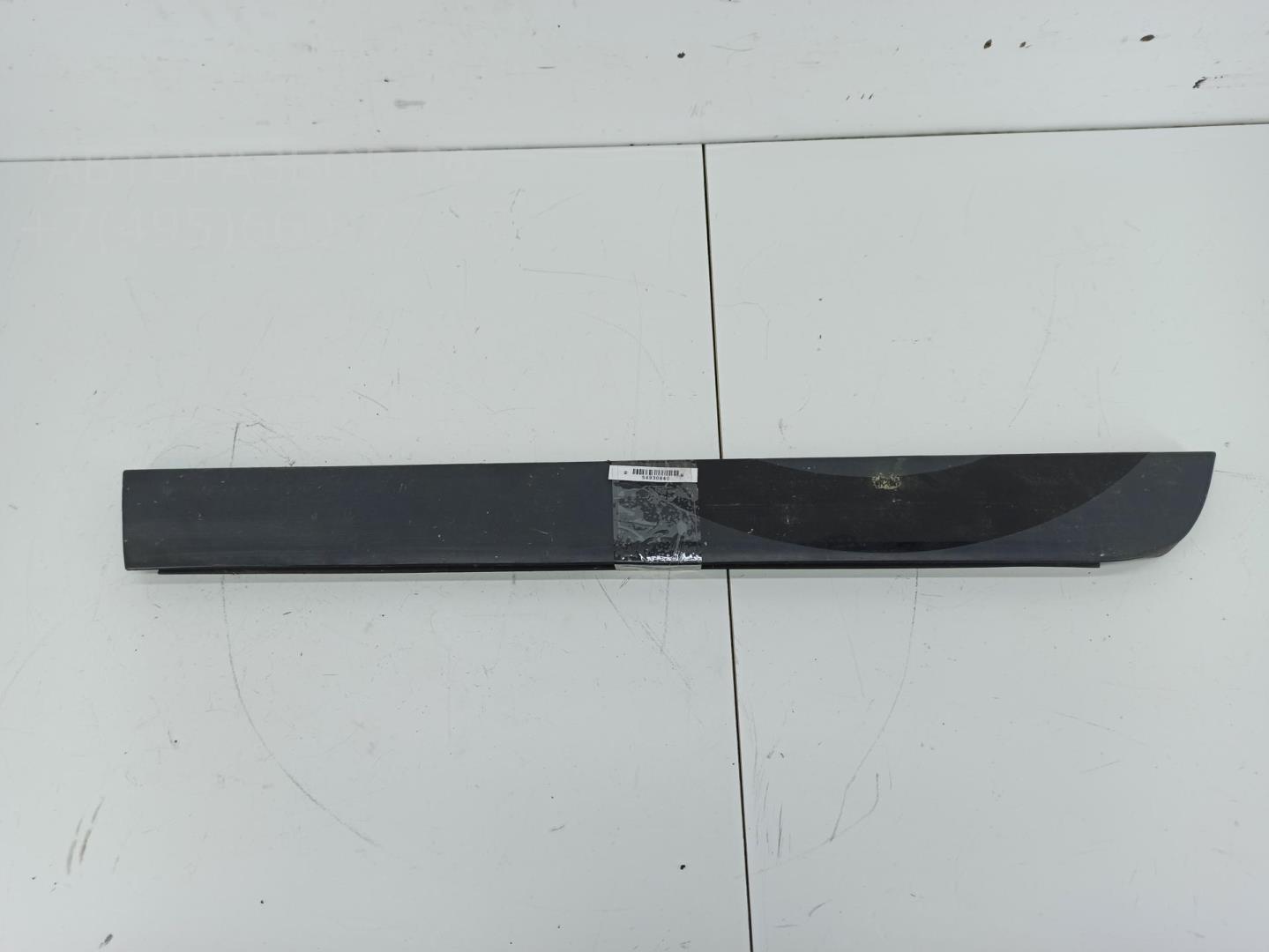 Накладка двери задней левой