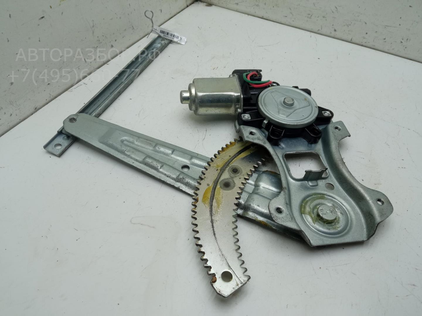 Стеклоподъемник электр. задний правый