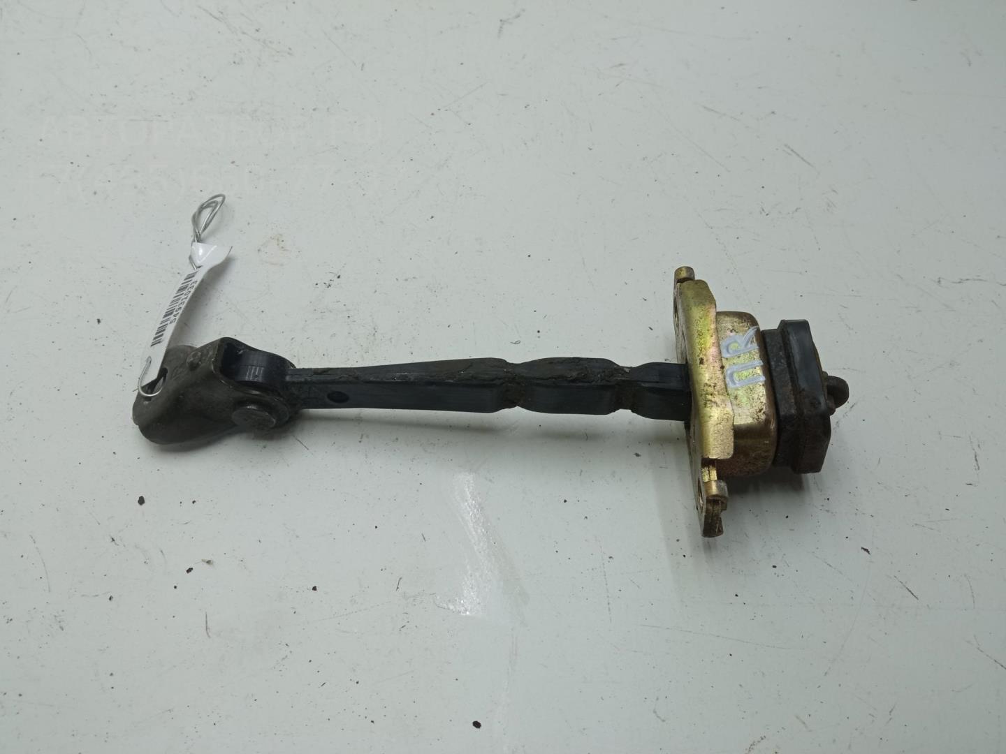 Ограничитель двери