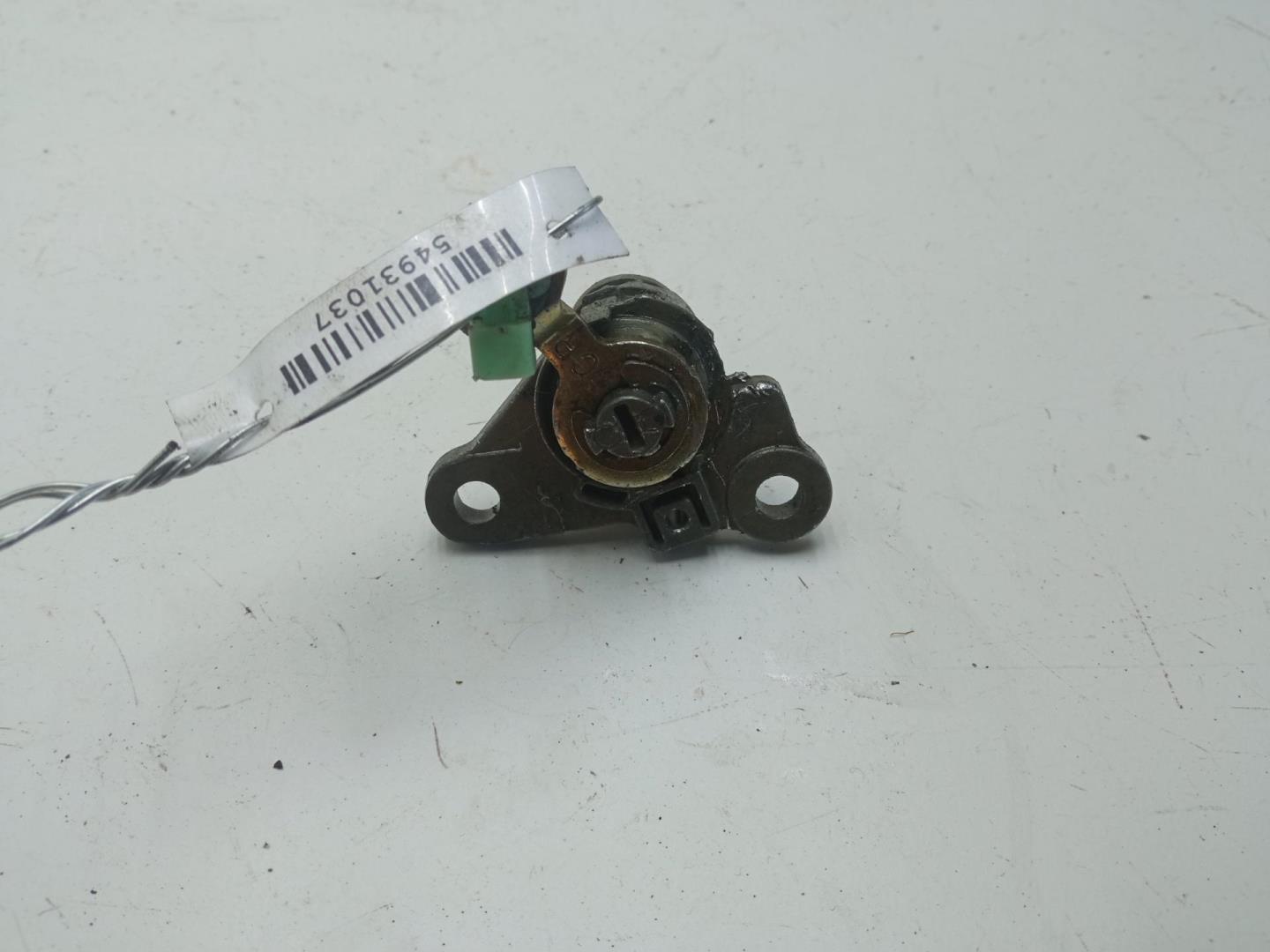 Вставка замка двери