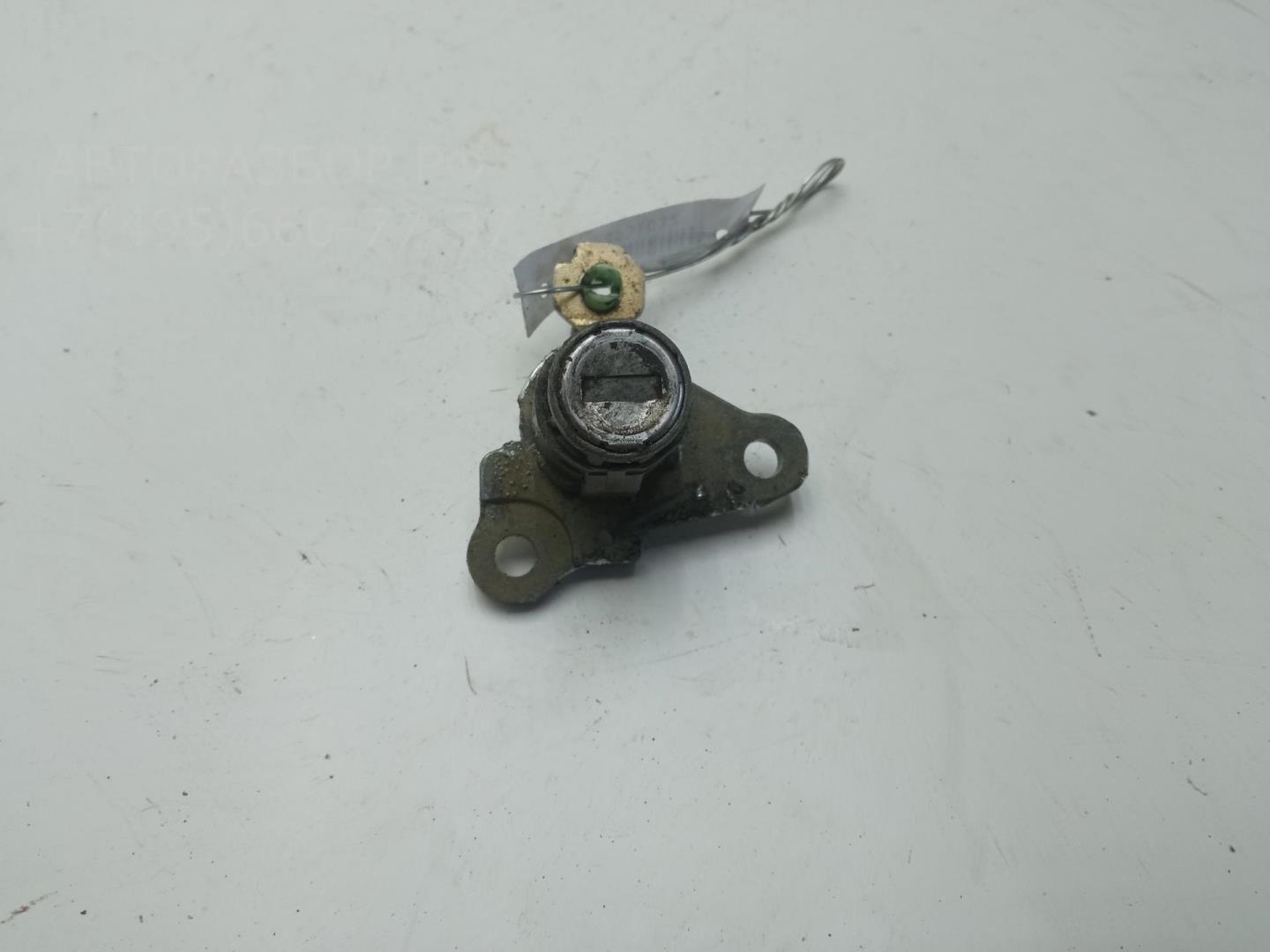 Вставка замка двери