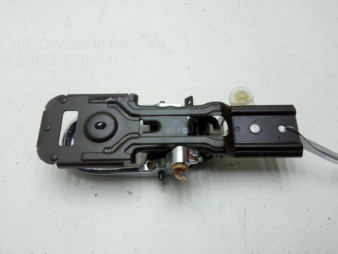 Ручка двери передней внутренняя левая