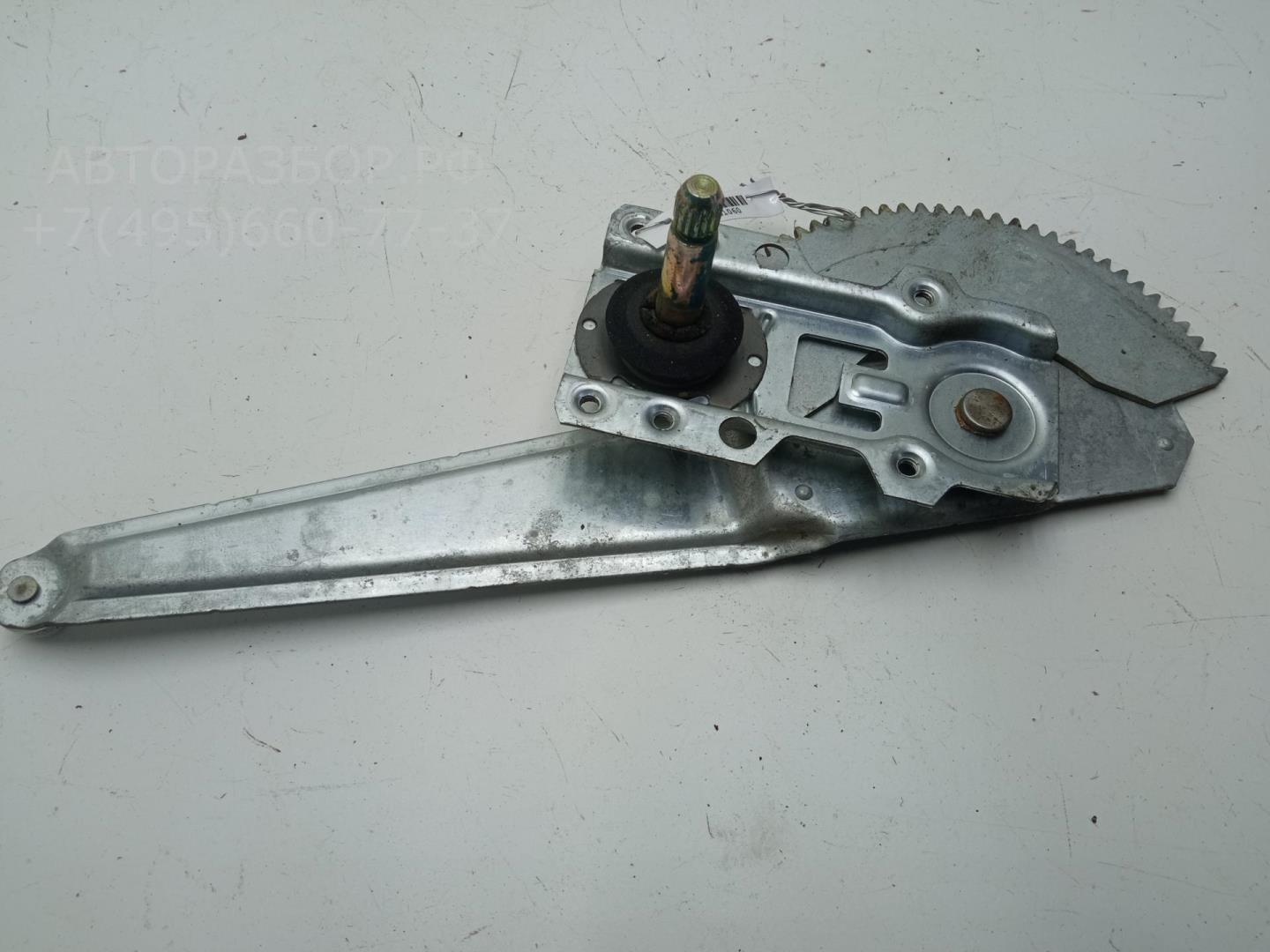 Стеклоподъемник механ. задний правый