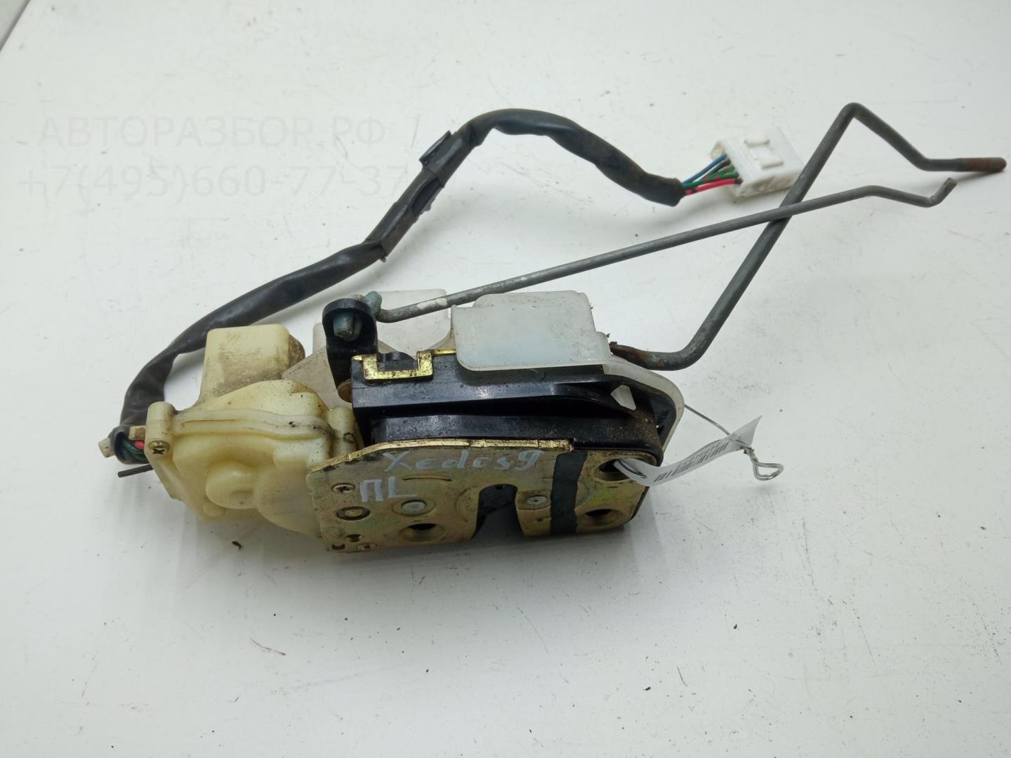 Замок двери передней левой