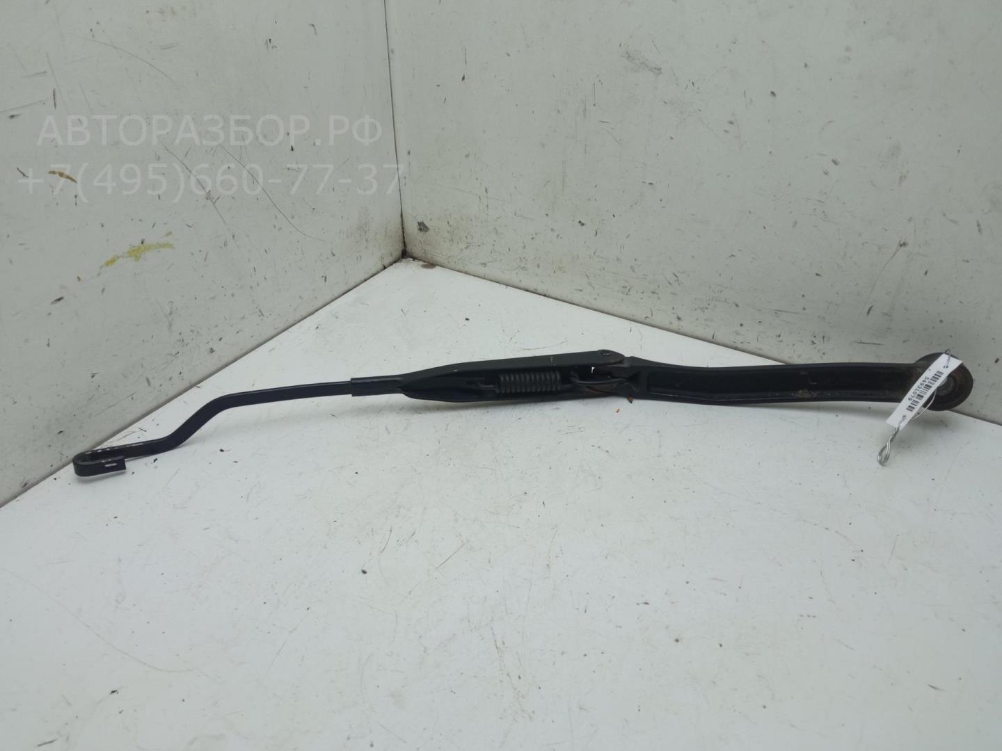 Поводок стеклоочистителя передний правый