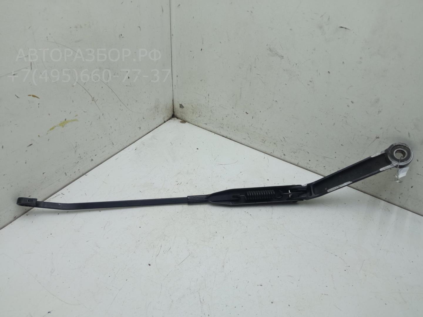Поводок стеклоочистителя передний левый