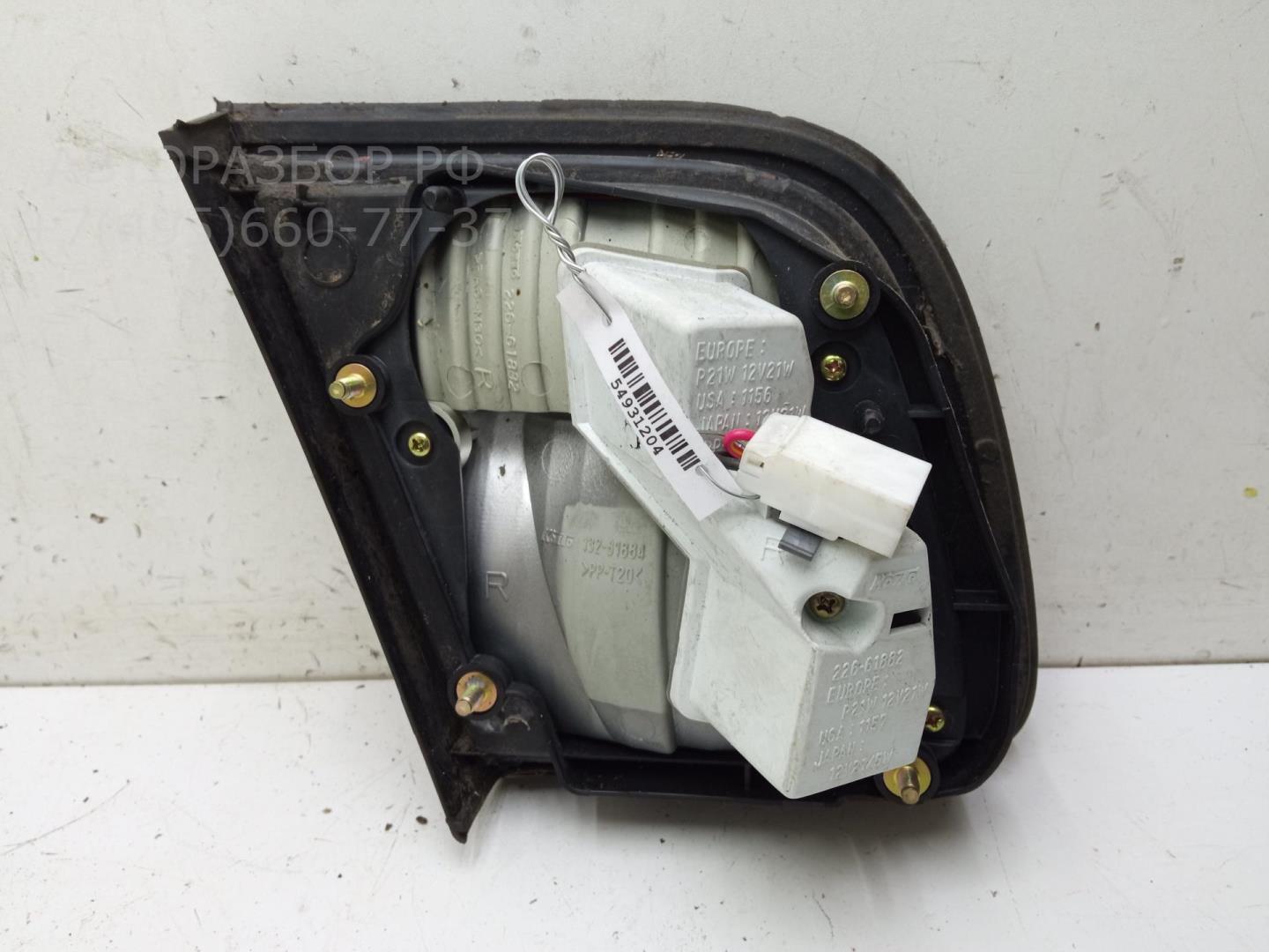 Фонарь задний внутренний правый