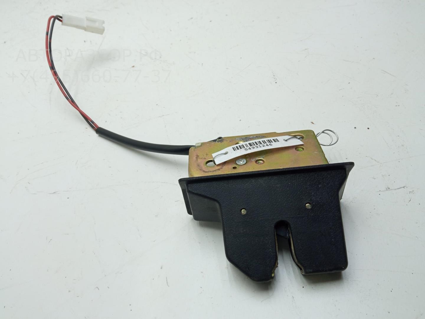 Замок багажника