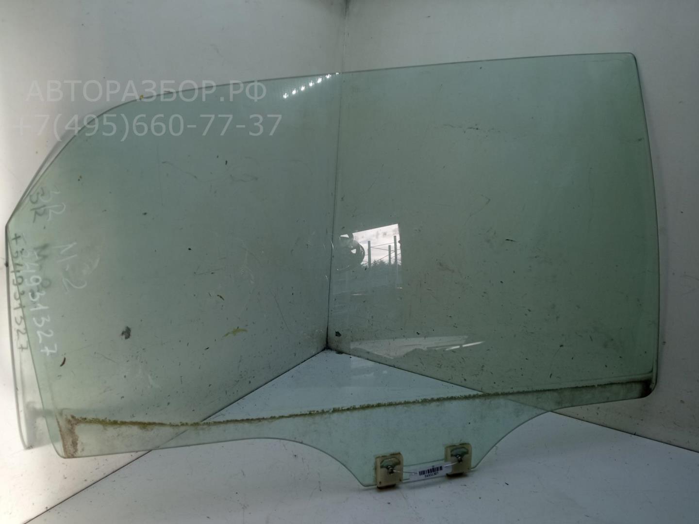 Стекло двери задней правой