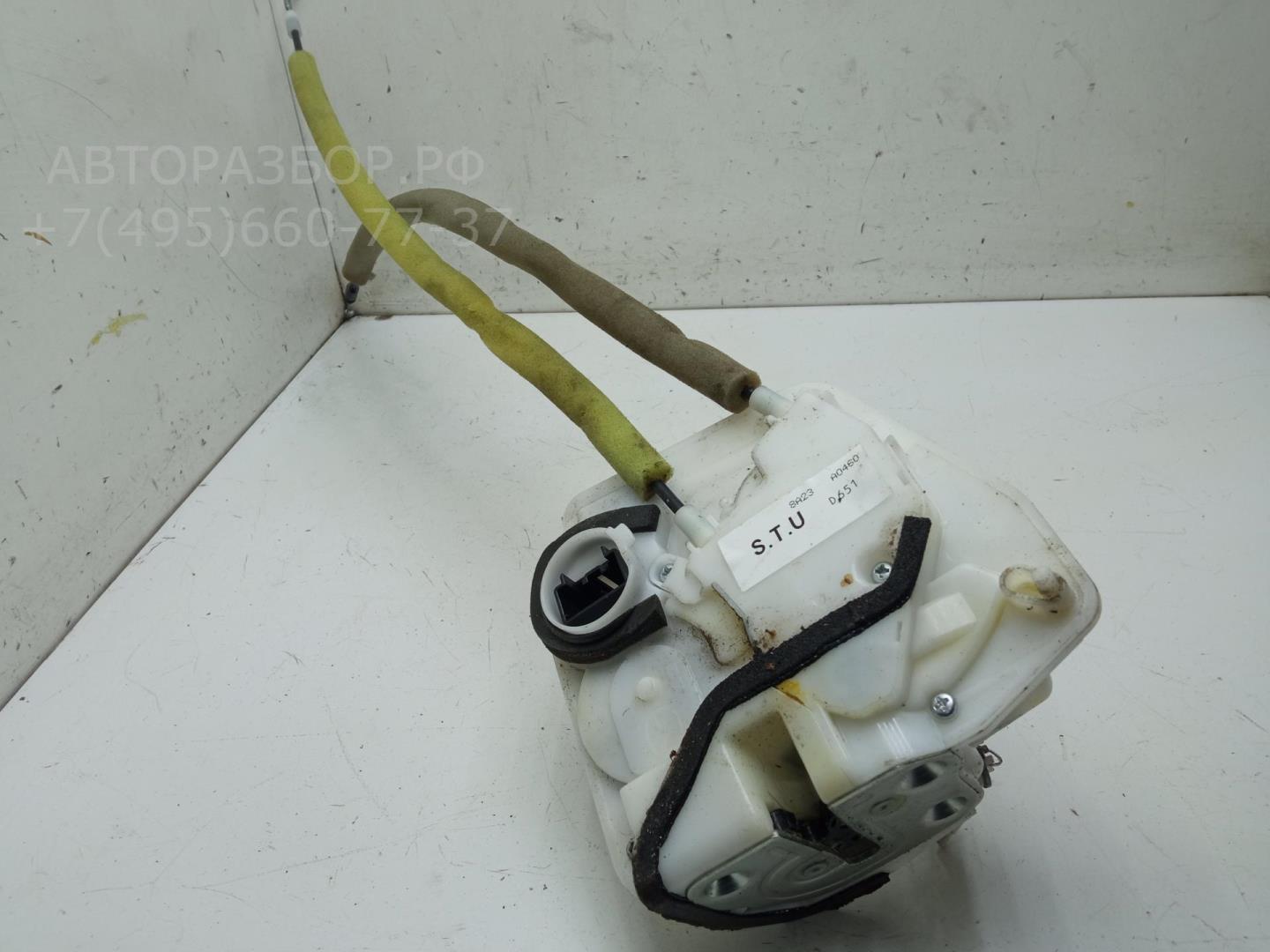 Замок двери задней левой