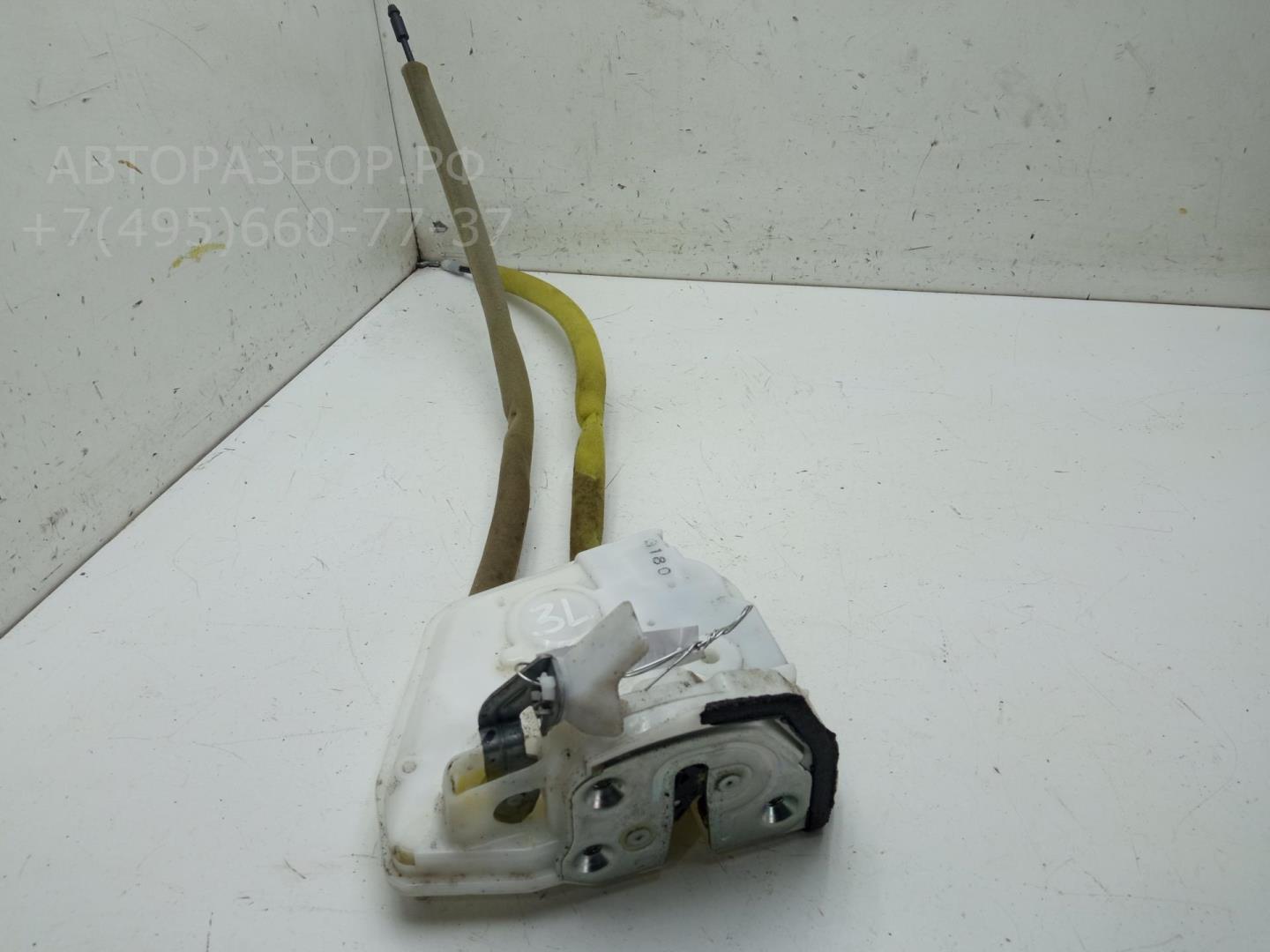 Замок двери задней левой