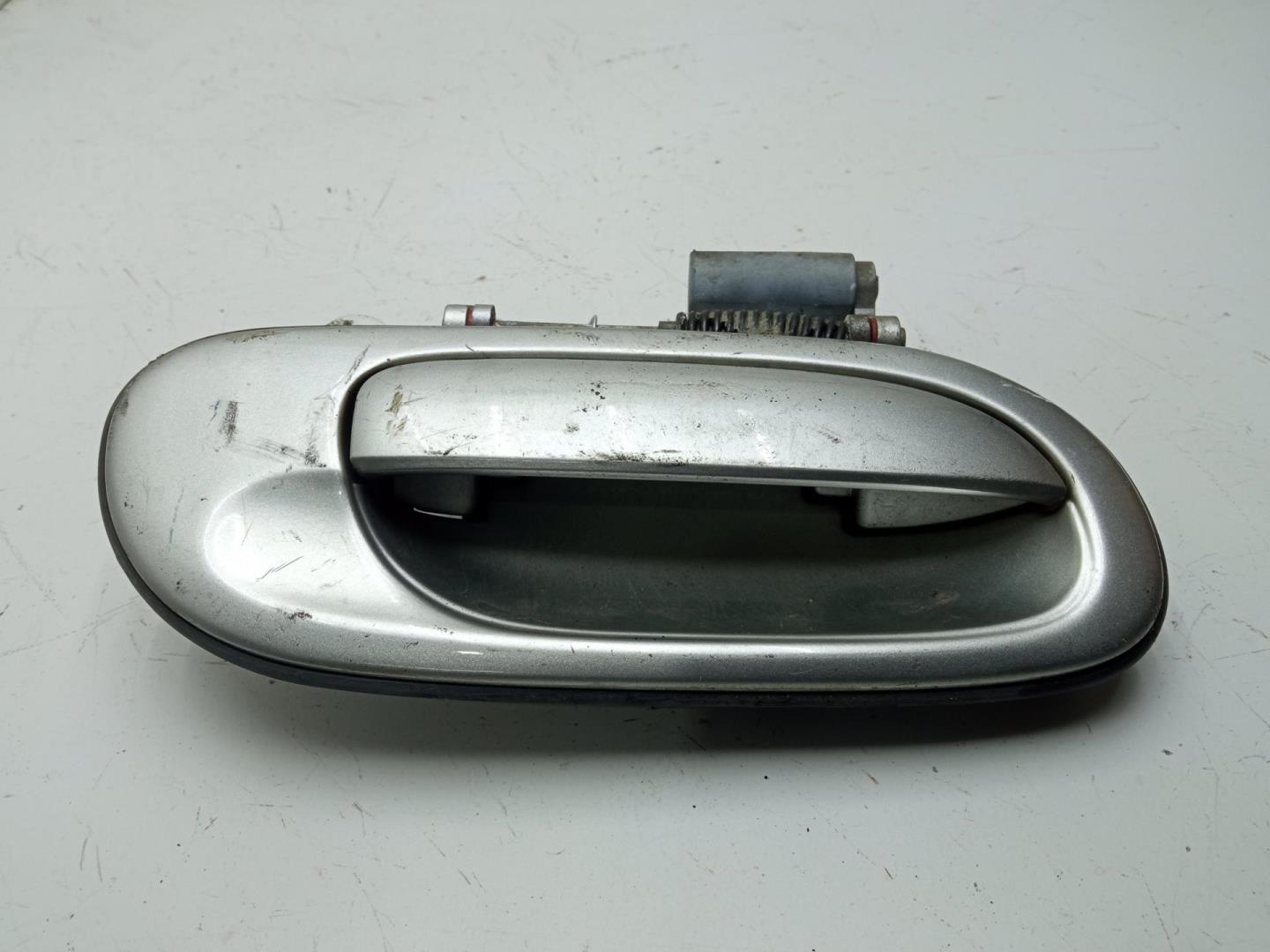 Ручка двери задней наружная правая