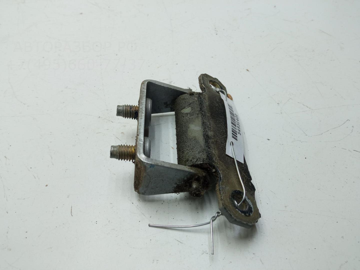 Петля крышки багажника