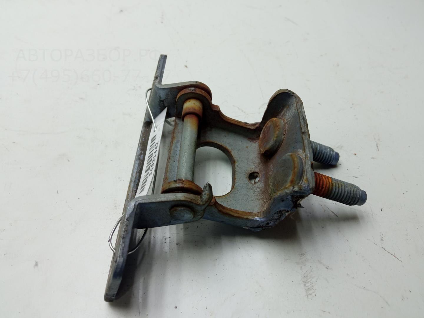 Петля крышки багажника