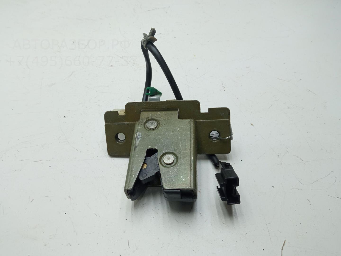 Замок багажника