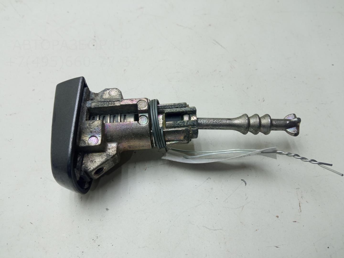 Вставка замка двери