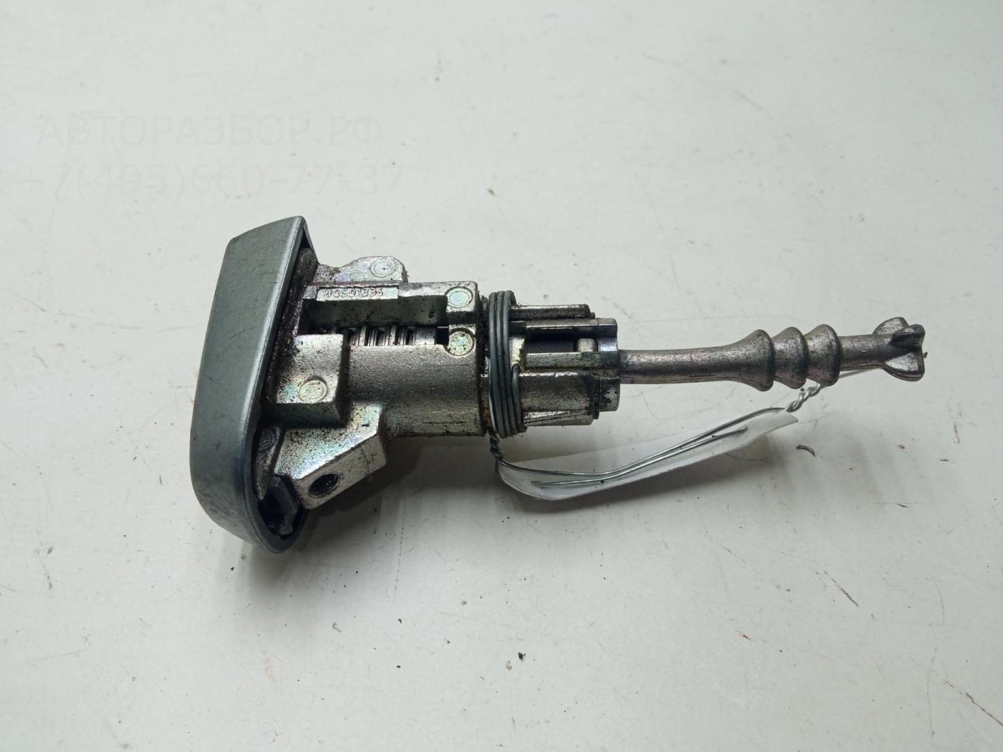 Вставка замка двери