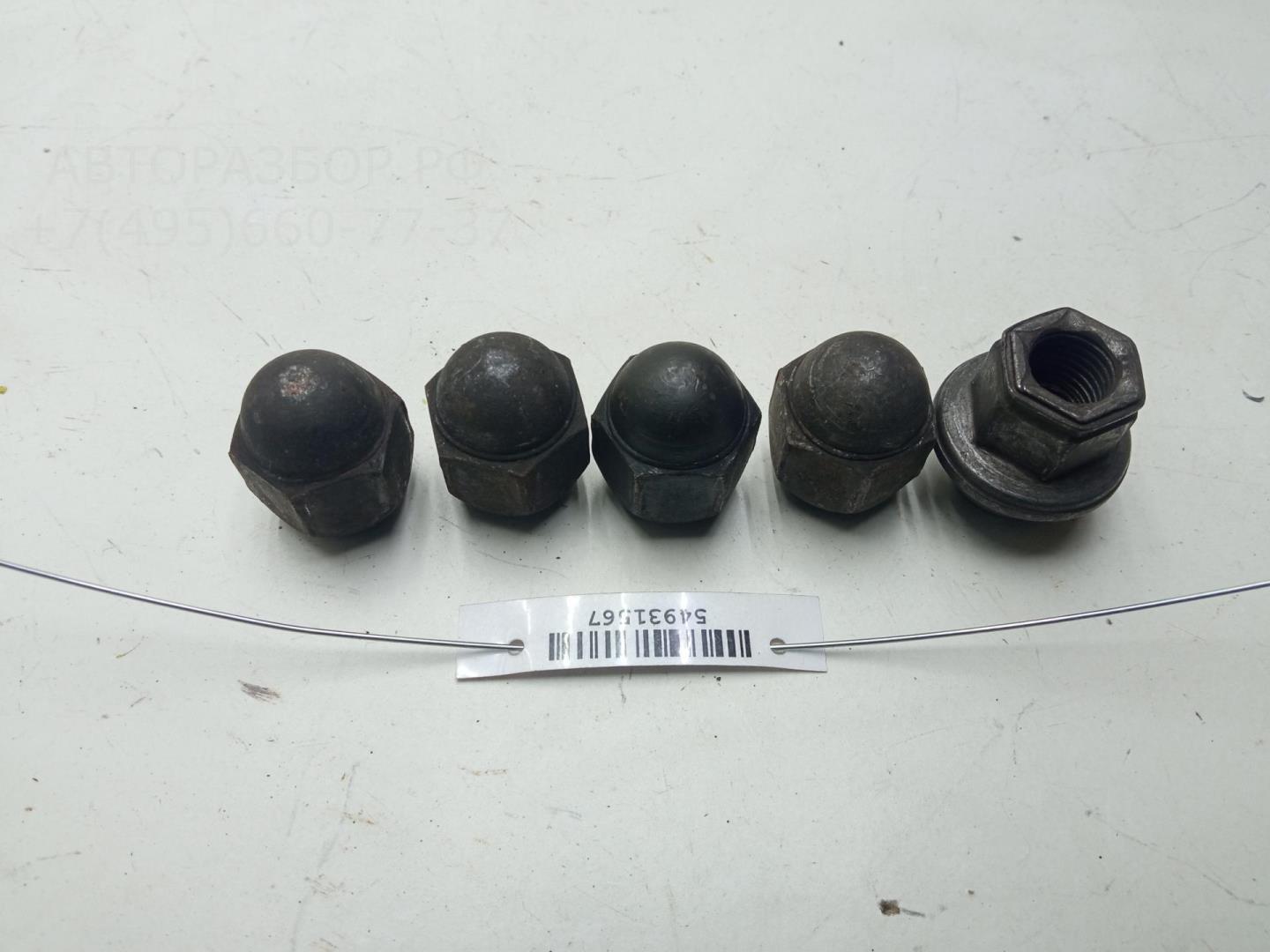 Болт колесный