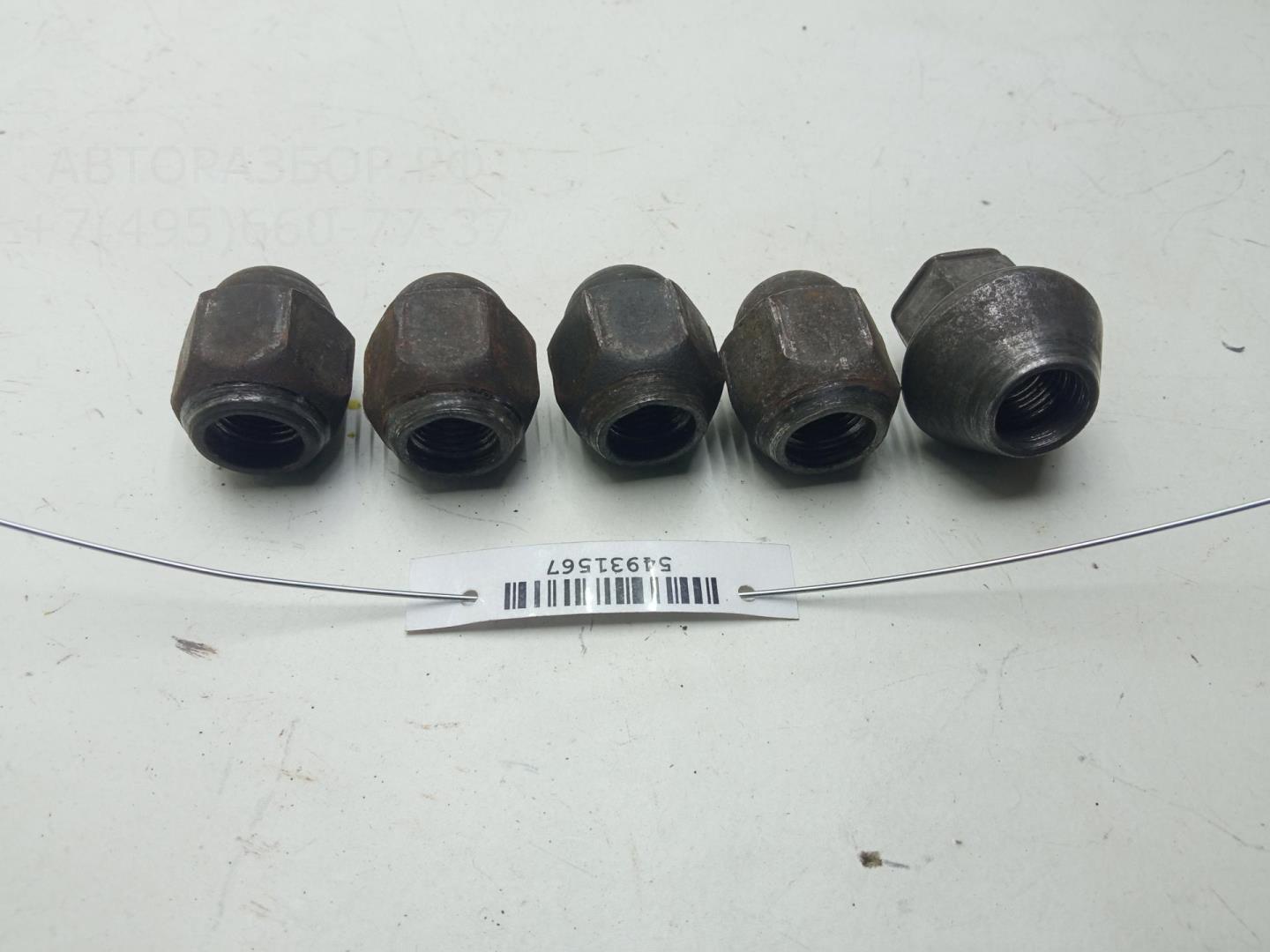 Болт колесный