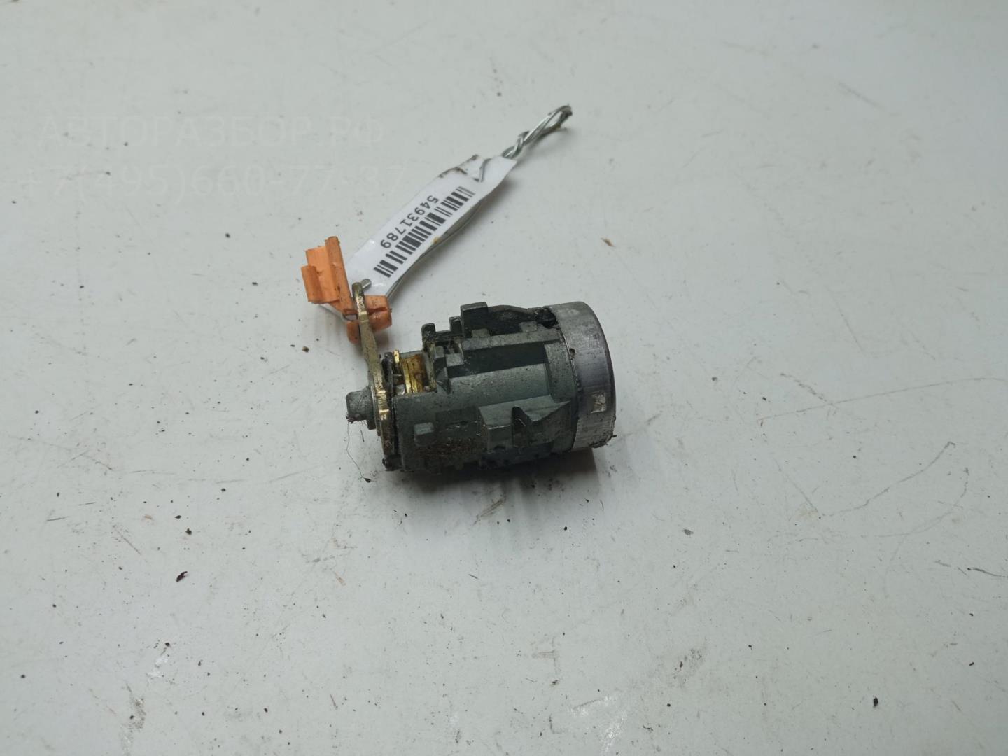 Вставка замка двери