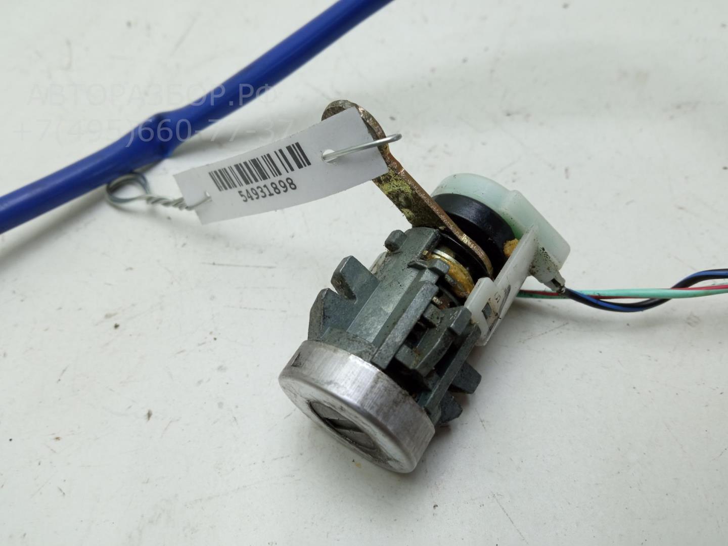 Вставка замка двери