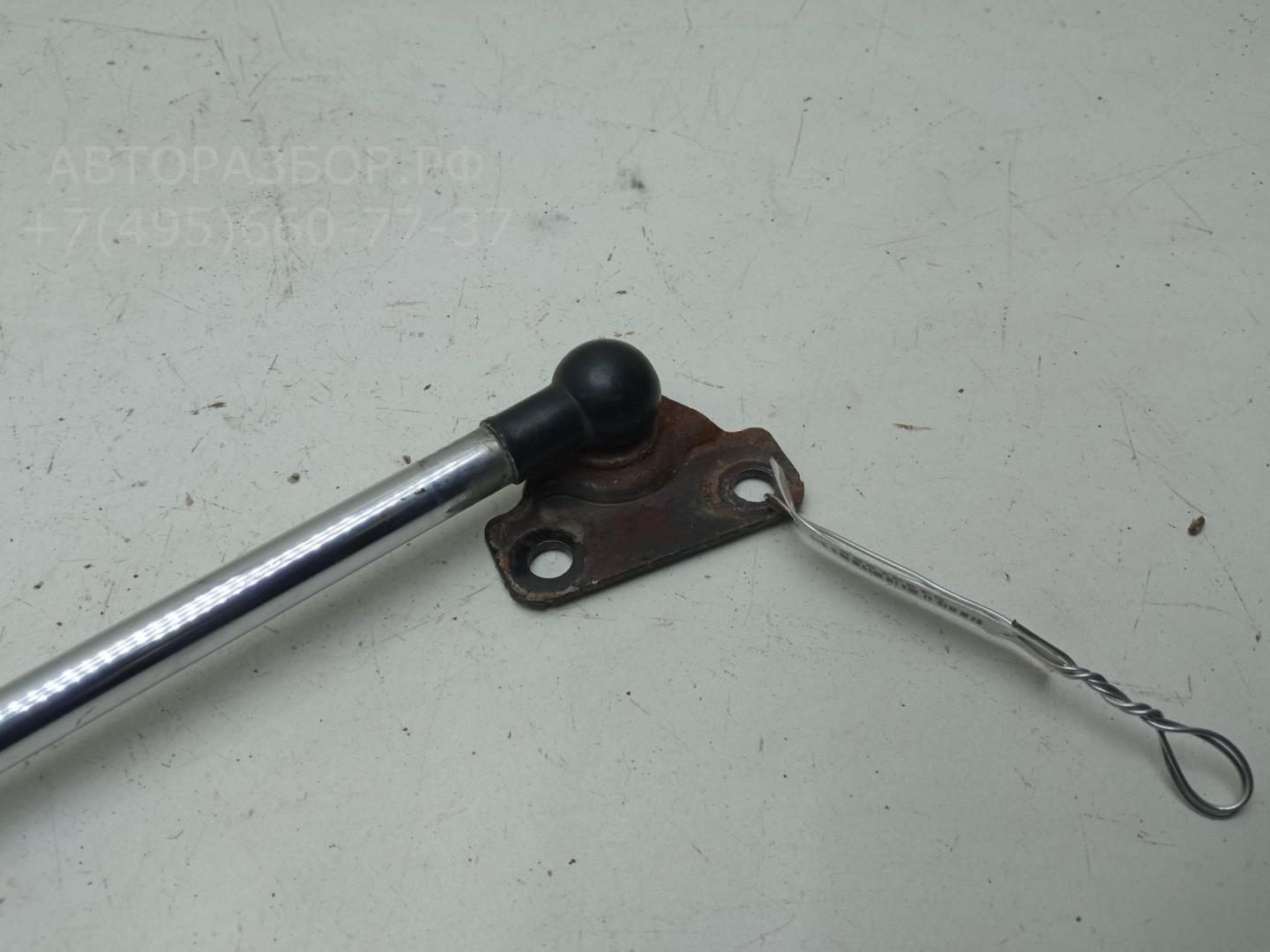 Амортизатор двери багажника