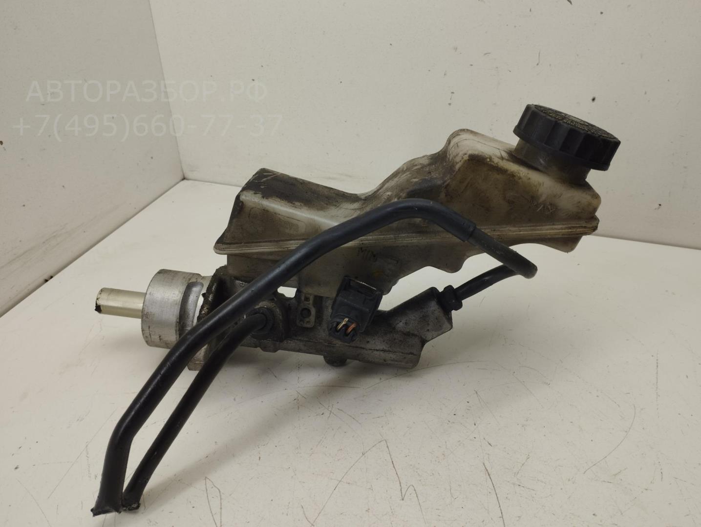 Цилиндр тормозной главный