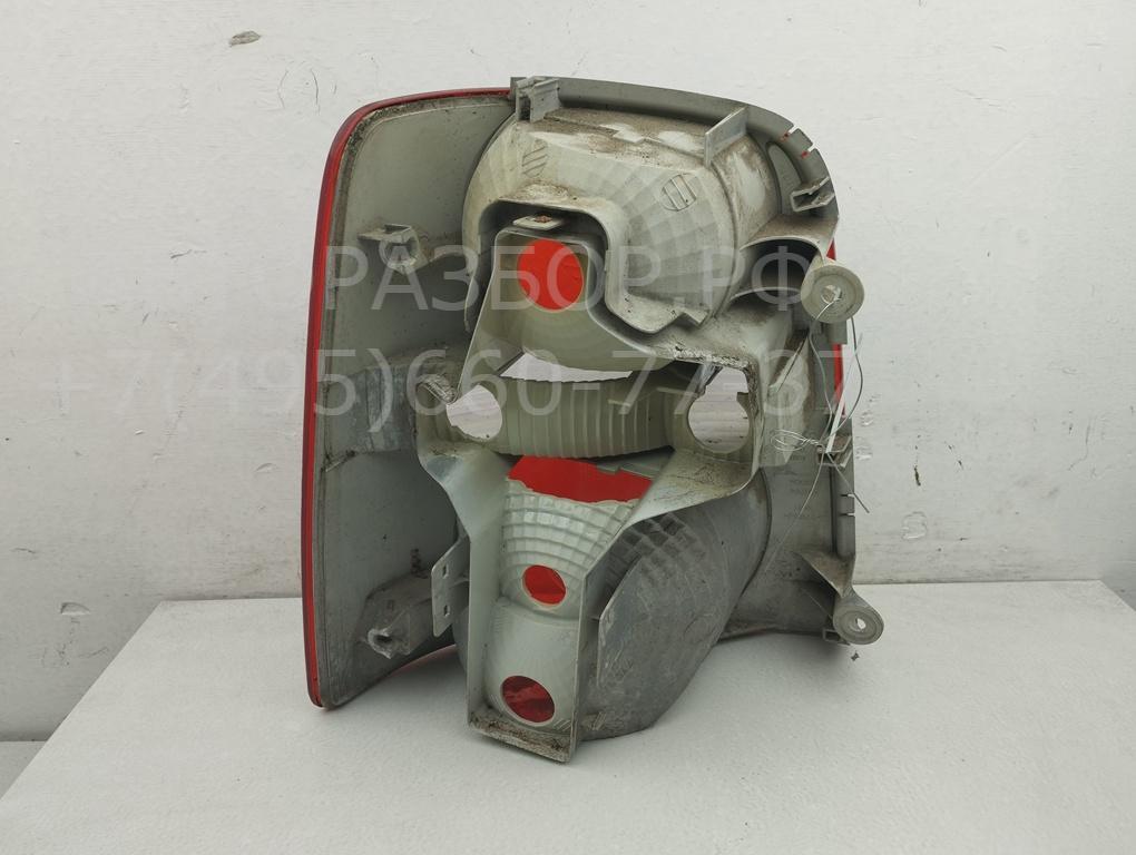 Фонарь задний правый