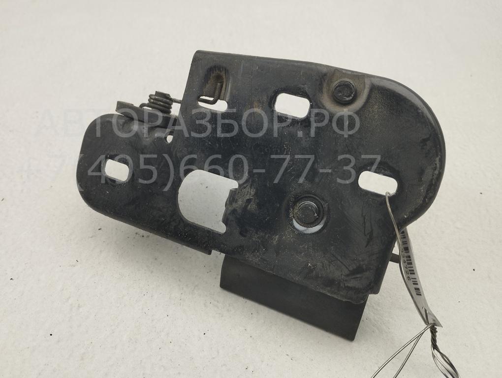 Ответная часть замка двери