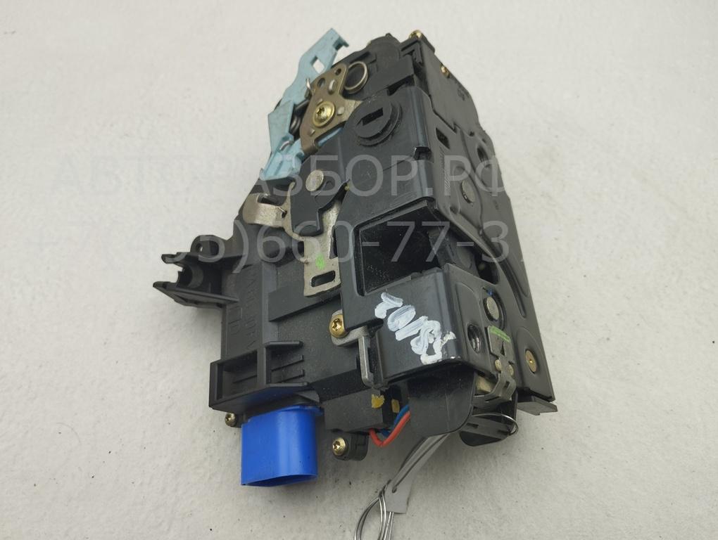 Замок двери задней правой