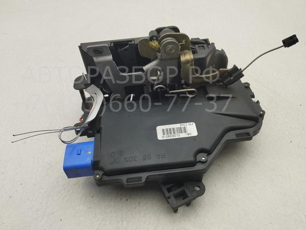 Замок двери задней правой