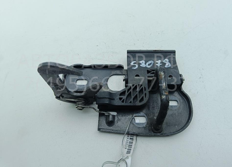 Замок капота