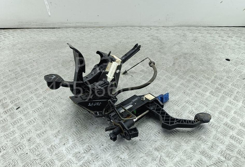 Блок педалей