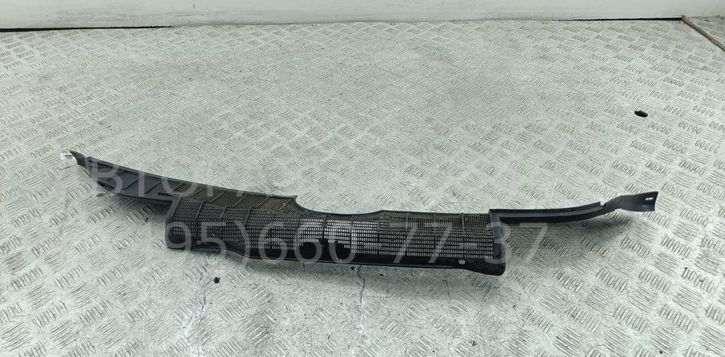 Решетка стеклоочистителей (Жабо)