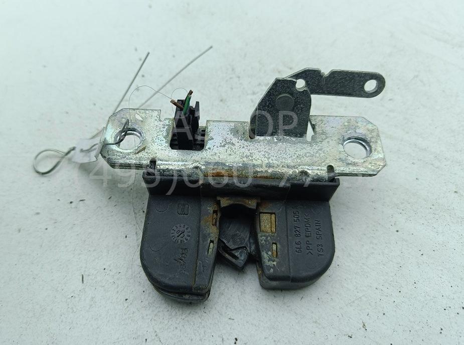 Замок багажника