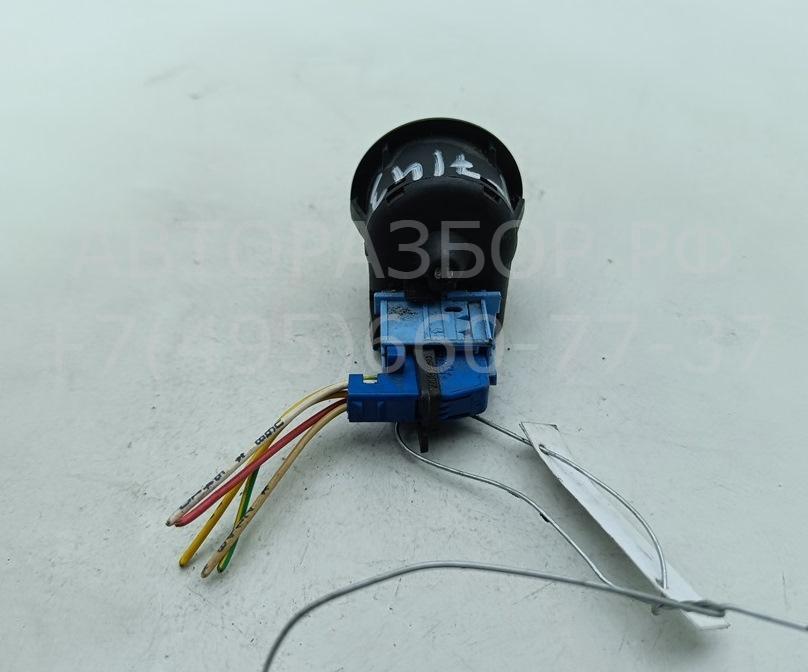 Кнопка регулировки зеркала