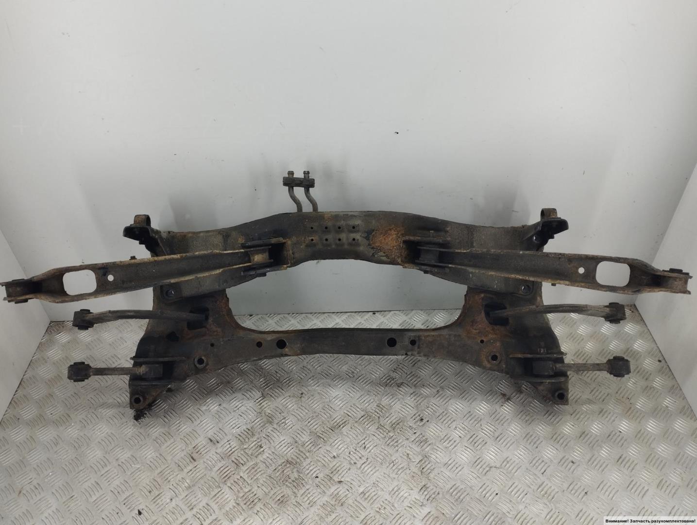 Балка задняя