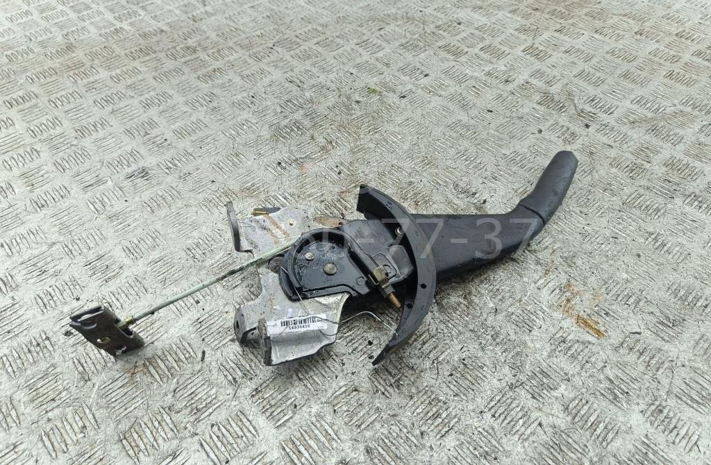 Рычаг стояночного тормоза