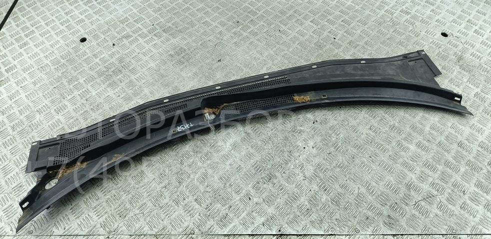 Решетка стеклоочистителей (Жабо)